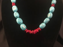 Load image into Gallery viewer, 1980’s single strand large stone beaded necklace of block material
