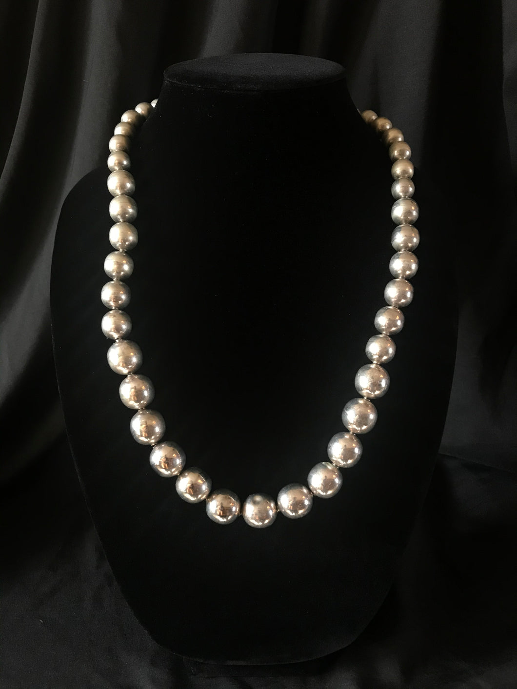 Vintage large Alpaca bead 25