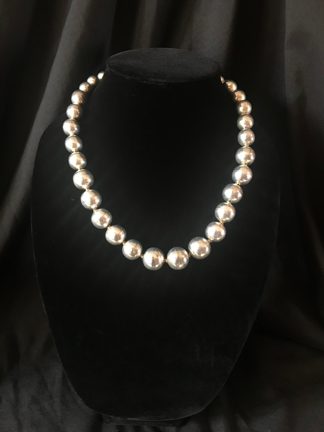 Vintage large to medium size Alpaca bead 21