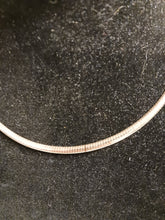 Load image into Gallery viewer, 14k yellow gold serpentine choker
