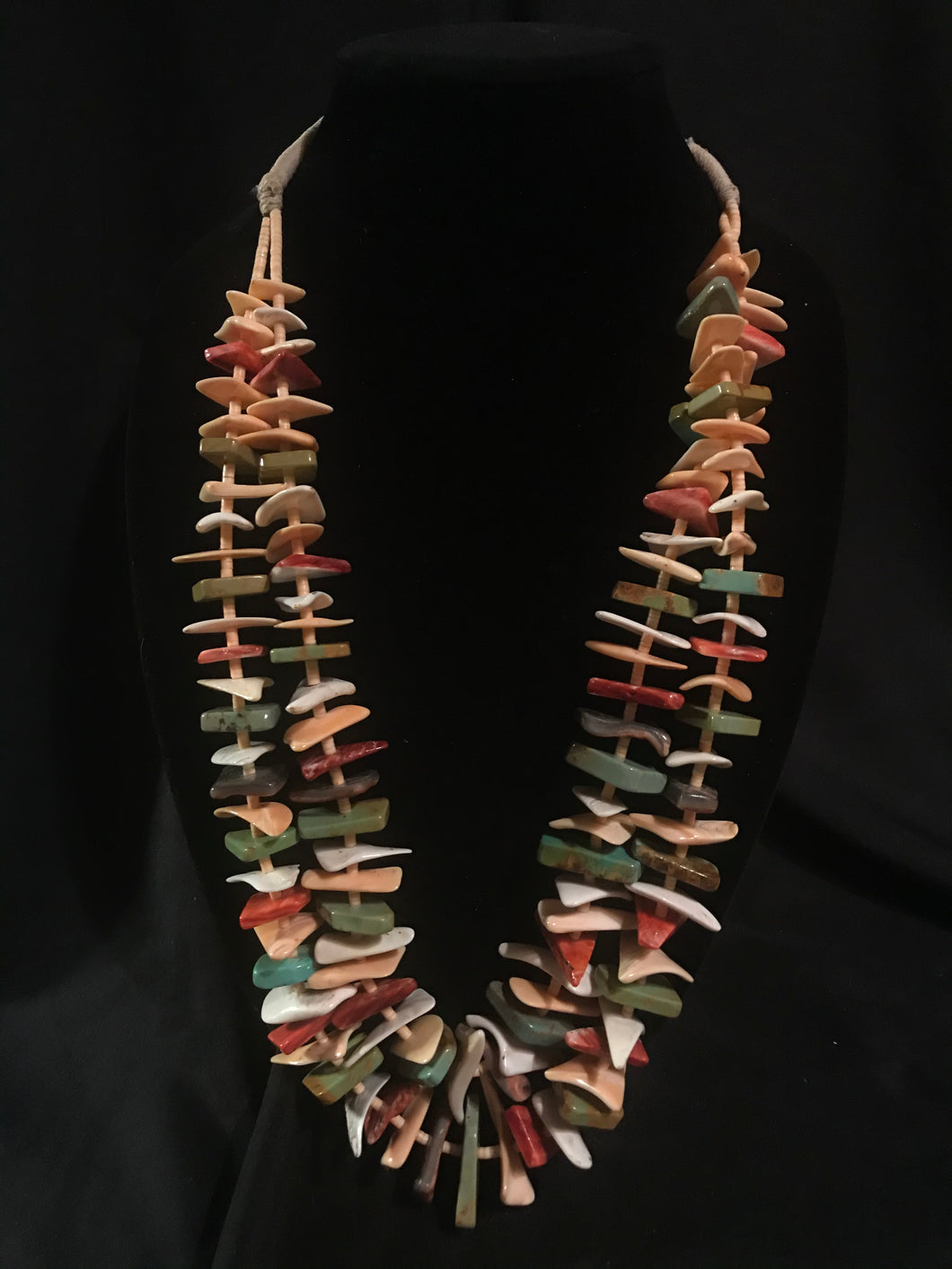 Melon shell heshe necklace