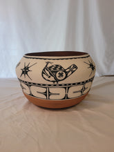 Load image into Gallery viewer, Santa Domingo Terra cotta Pot by Delmar + Trinie Peña Tenorio
