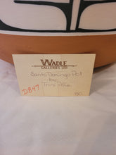 Load image into Gallery viewer, Santa Domingo Terra cotta Pot by Delmar + Trinie Peña Tenorio
