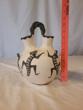 Load image into Gallery viewer, Acoma Pueblo Lizard Wedding vase by Louis, Nadine Mansfield
