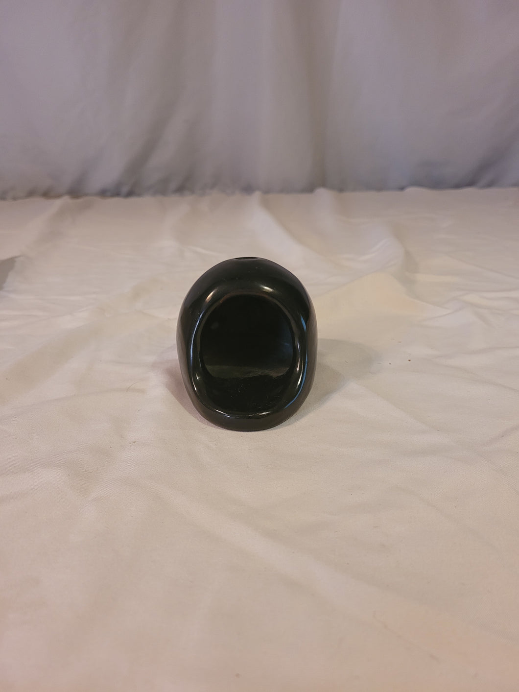 Black horno (oven) by Marie & Santana, Ildefonso Pueblo (1943-1956)